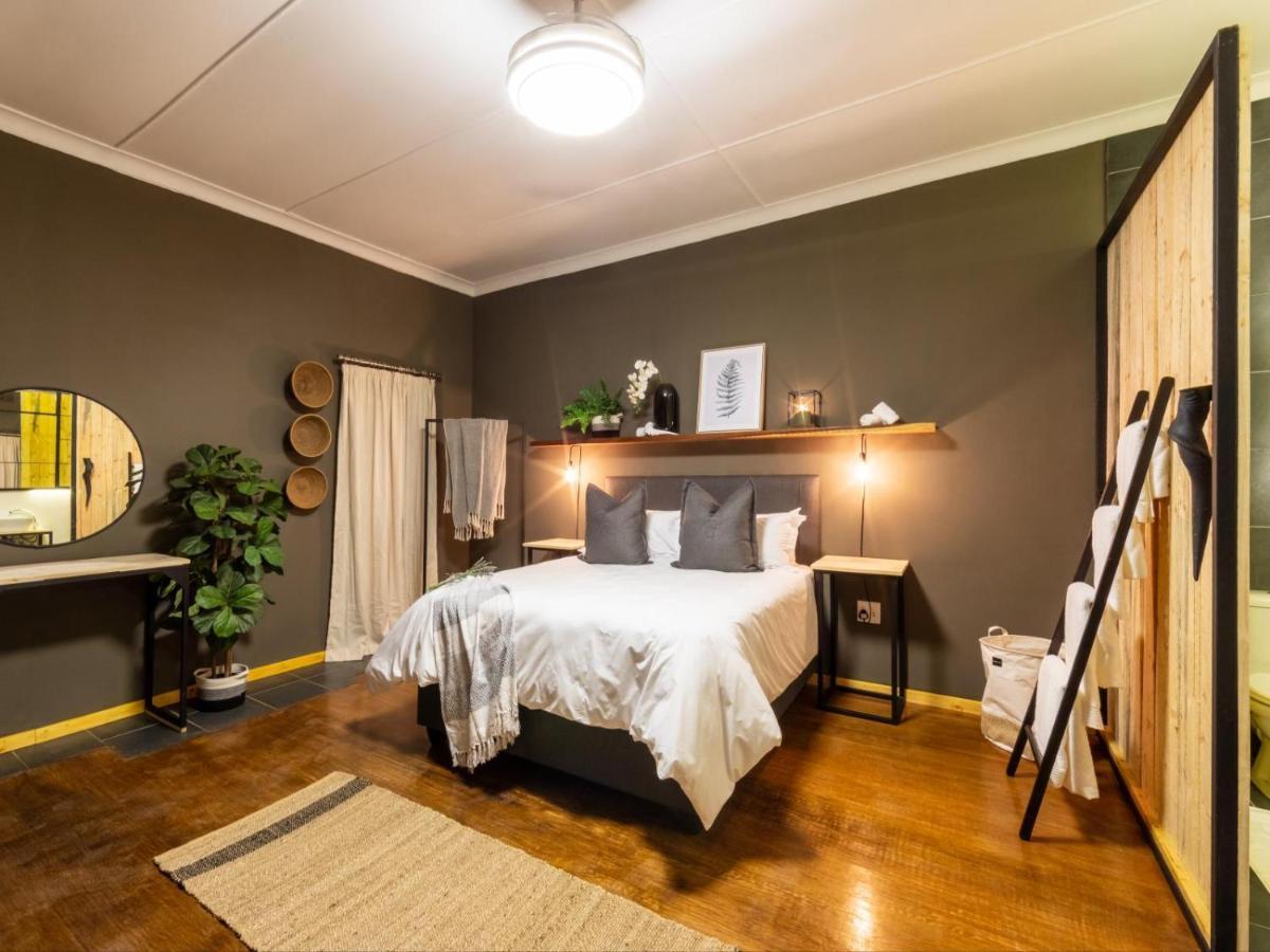 Royal Tree Guest House Potchefstroom Bagian luar foto
