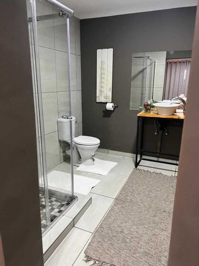 Royal Tree Guest House Potchefstroom Bagian luar foto