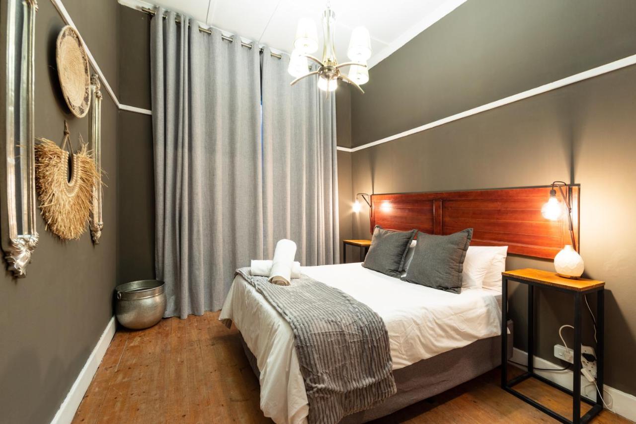 Royal Tree Guest House Potchefstroom Bagian luar foto